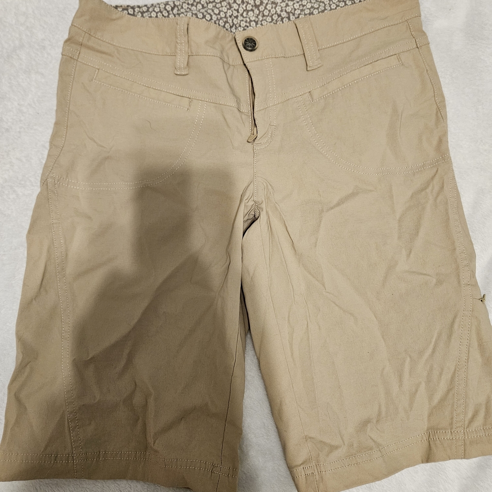 Athleta Women's Tan Shorts - SIZE 6